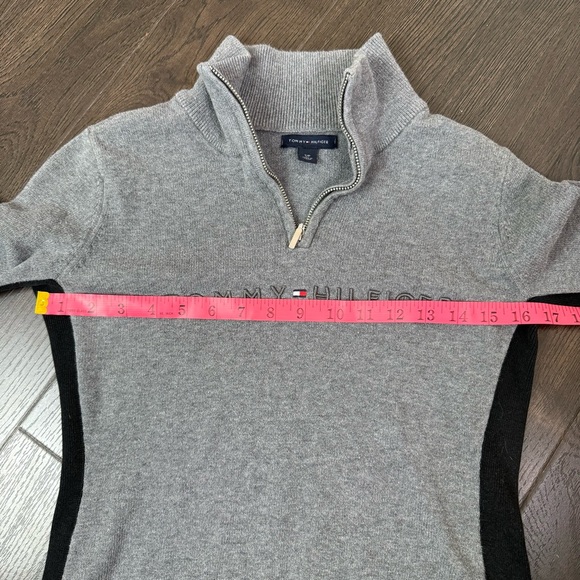 Tommy Hilfiger Two-Tone Gray Women's Turtleneck Sweater Size Small - Picture 4 of 8